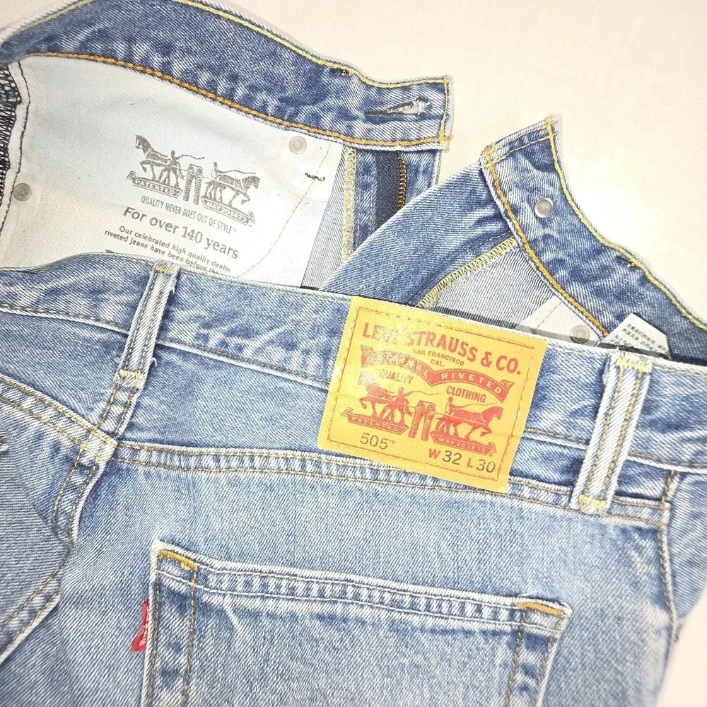 Levi's Men's 505 Blue 32x30 Original Fit Jeans Straight Leg Zip Fly 100% Cotton‎